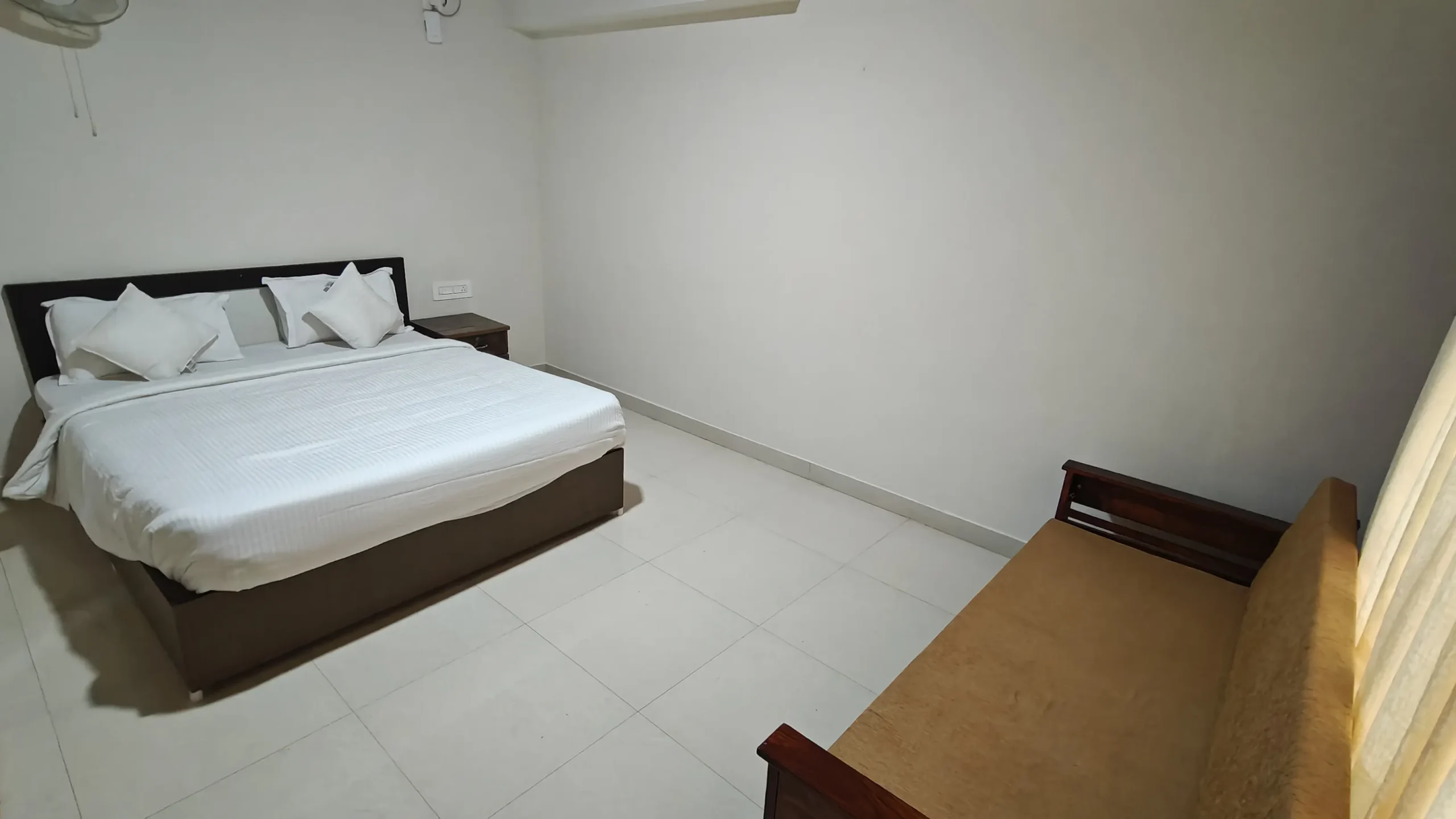 deluxe ac cottage 1